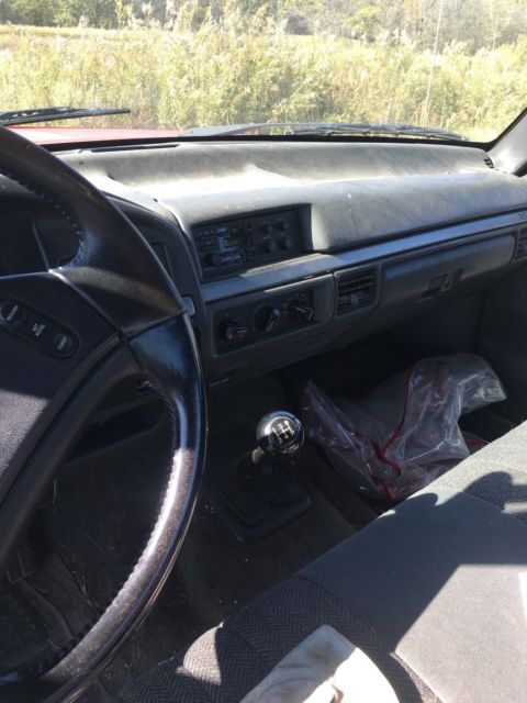 1992 Red Ford F-150 Extended Cab Pickup