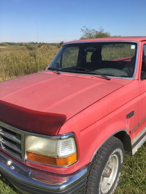 1992 Red Ford F-150 Extended Cab Pickup