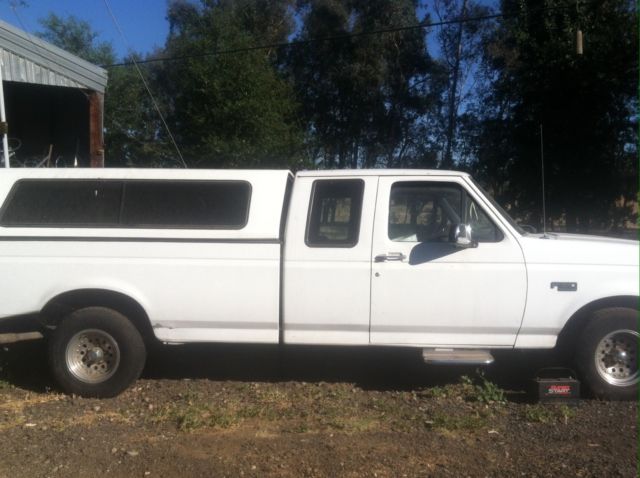 1992 White Ford F-150 Extended Cab Pickup