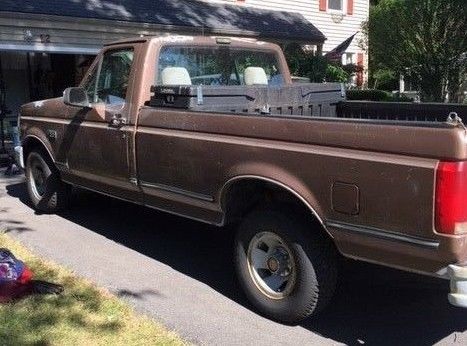 1992 Brown Ford F-150 Long bed