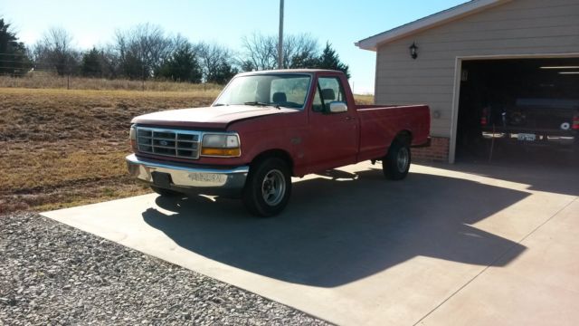 1992 Gray Ford F-150 Standard Cab Pickup