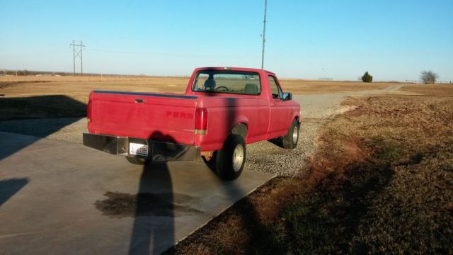 1992 Gray Ford F-150 Standard Cab Pickup