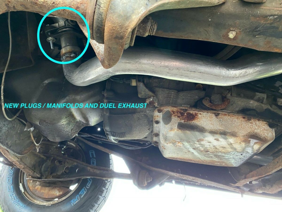 1992 Silver Ford F-150 Extended Cab Pickup