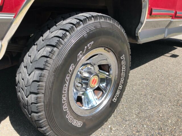 1992 Burgundy Ford F-150 Extended Cab Pickup