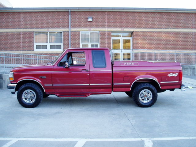1992 Red Ford F-150 Extended Cab Pickup