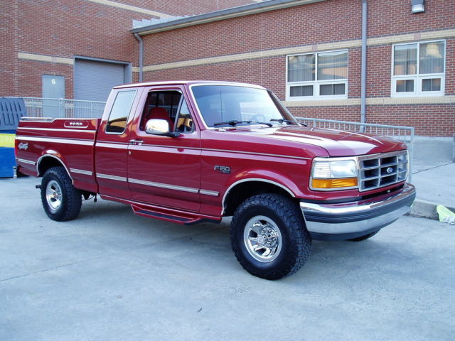 1992 Red Ford F-150 Extended Cab Pickup
