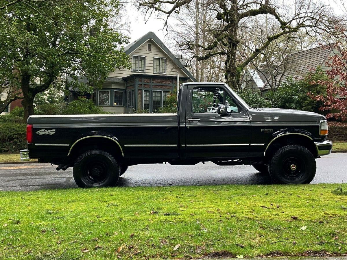 1992 Black and Sliver Ford F-250 Standard Cab Pickup