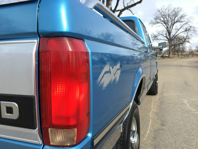 1992 Blue Ford F-250 Extended Cab Pickup