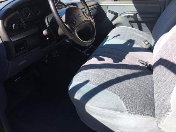 1992 Blue Ford F-250 Extended Cab Pickup