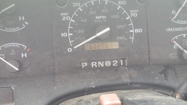 1992 White Ford F-250