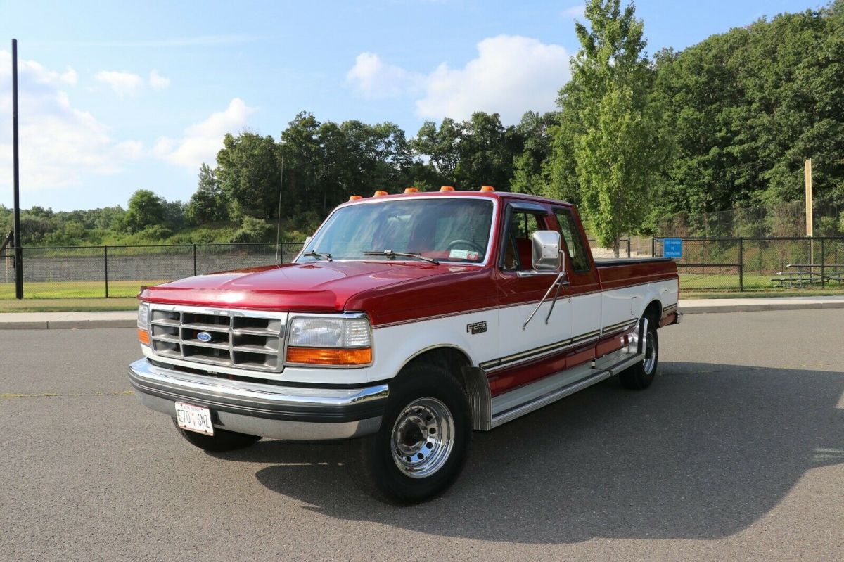 1992 Red Ford F-250 Extended Cab Pickup