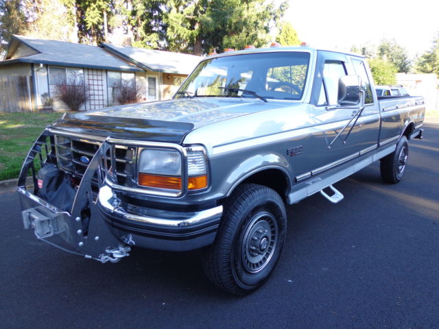1992 Silver Ford F-250 Extended Cab Pickup