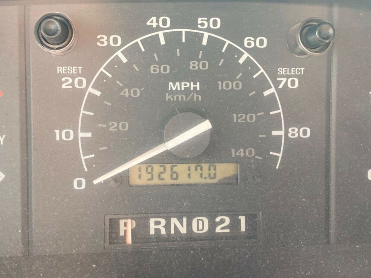 1992 White Ford F-350 Crew Cab Pickup