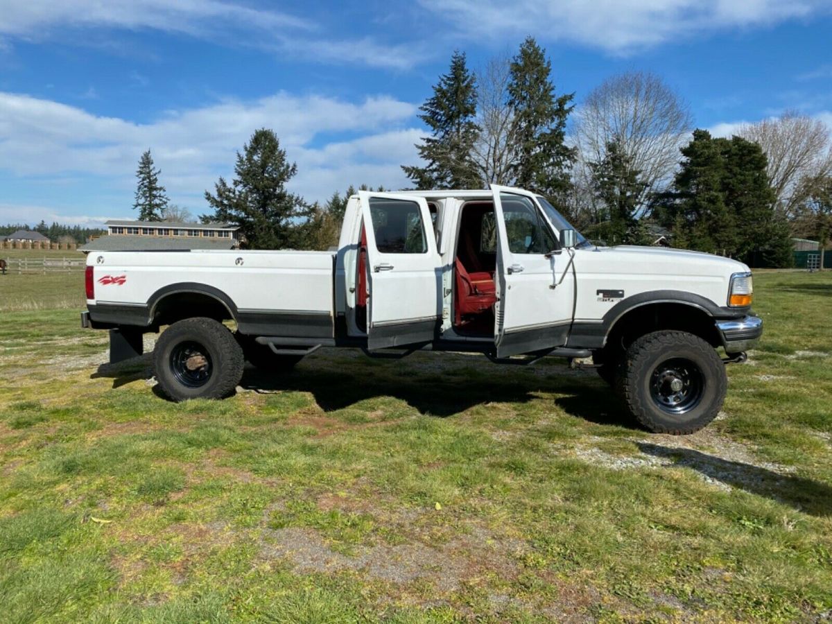 1992 White Ford F-350 Crew Cab Pickup