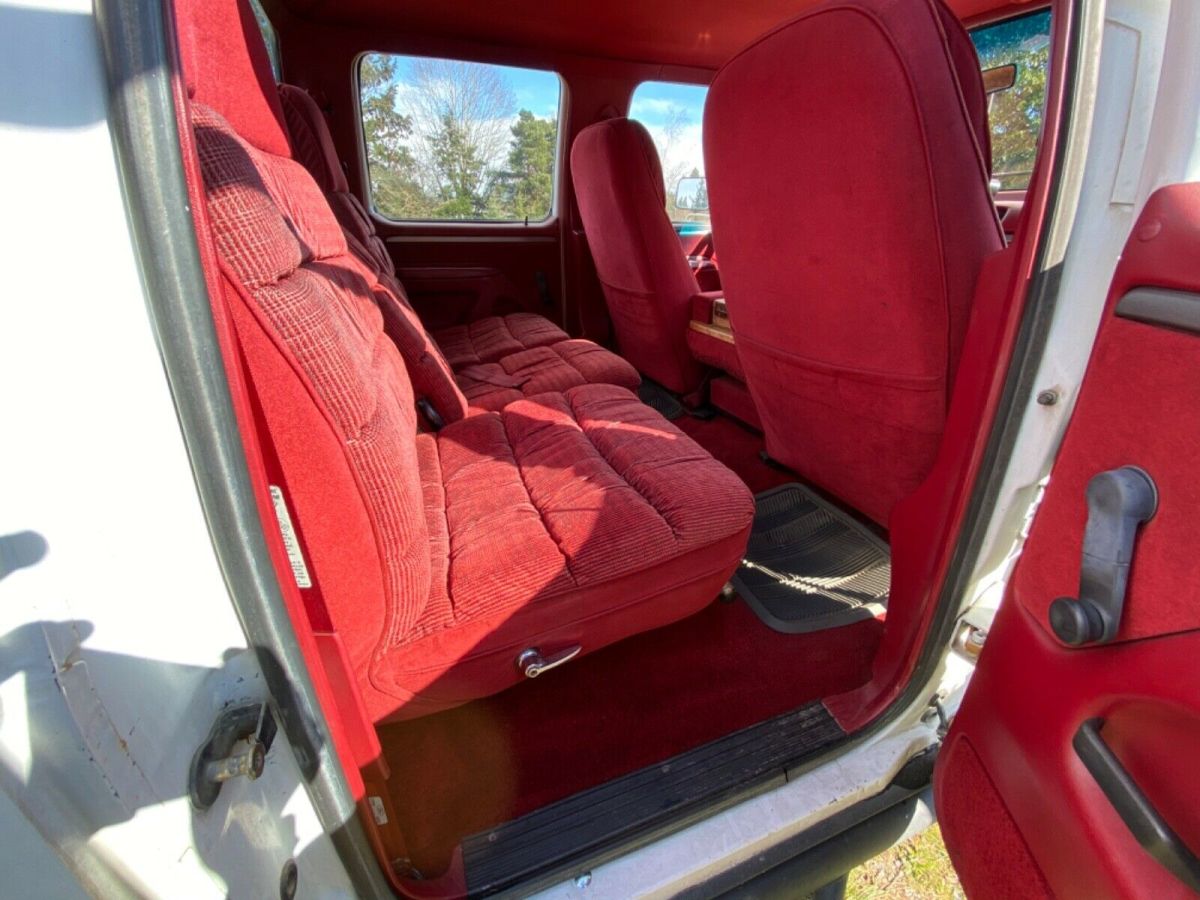 1992 White Ford F-350 Crew Cab Pickup