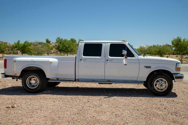 1992 White Ford F-350 --