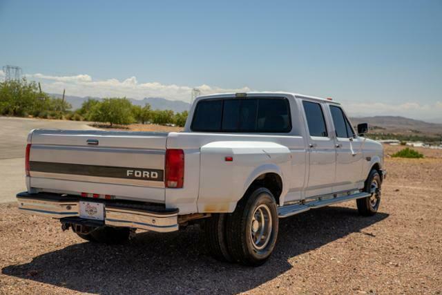 1992 White Ford F-350 --