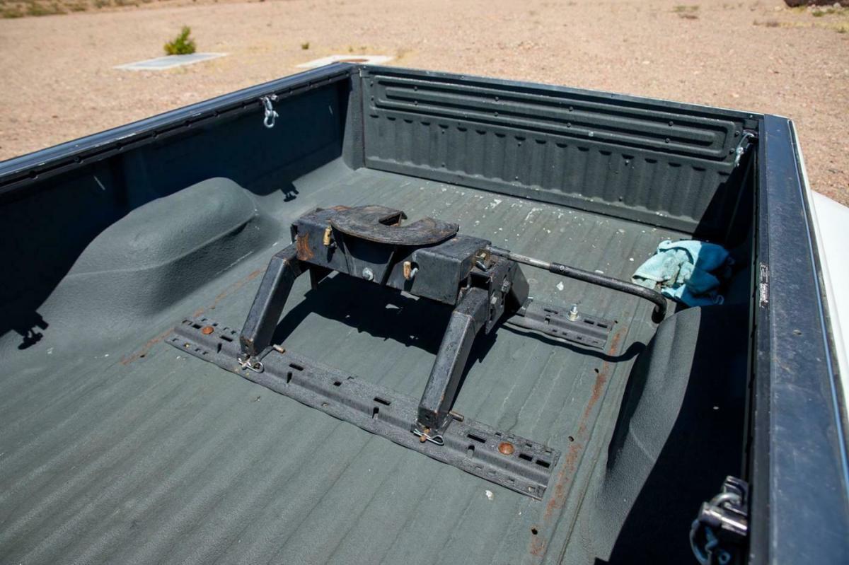 1992 White Ford F-350 --