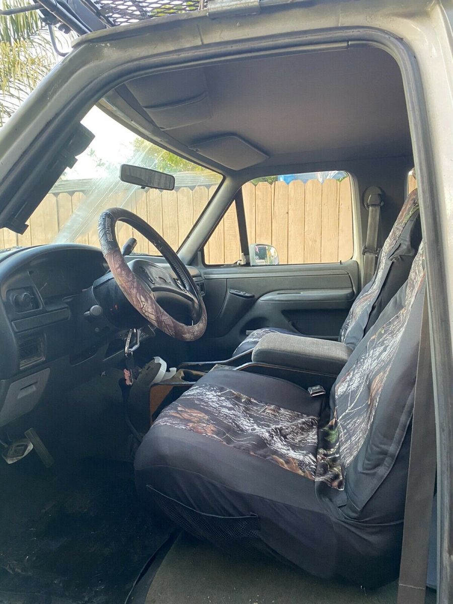 1992 Green Ford F-350 Pickup