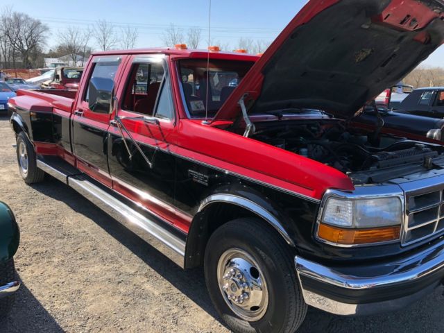 1992 Red Ford F-350 Crew Cab Pickup