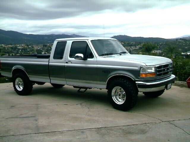 1992 Silver Ford 3/4 Ton  Pickup Extended Cab Pickup