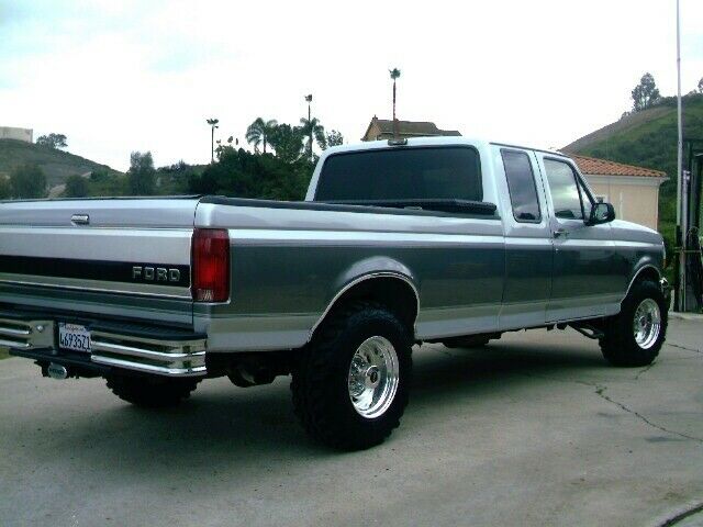 1992 Silver Ford 3/4 Ton  Pickup Extended Cab Pickup