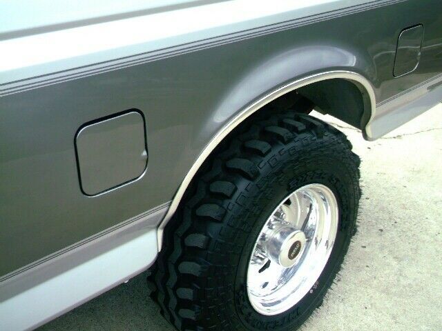 1992 Silver Ford 3/4 Ton  Pickup Extended Cab Pickup