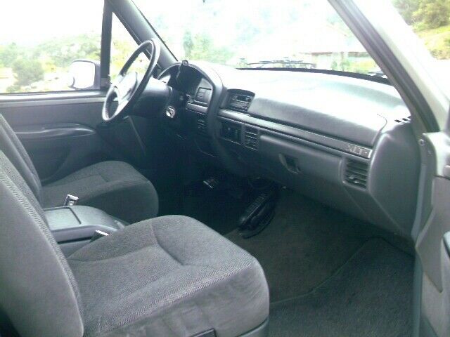 1992 Silver Ford 3/4 Ton  Pickup Extended Cab Pickup