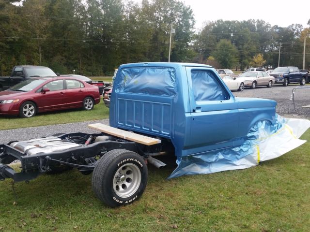 1992 Blue Ford F-150 Standard Cab Pickup