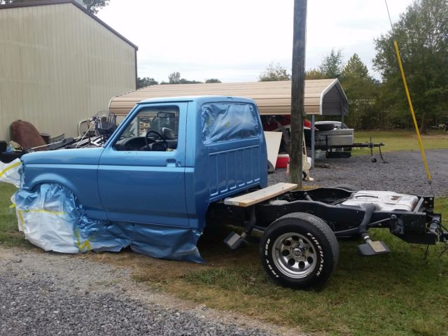1992 Blue Ford F-150 Standard Cab Pickup