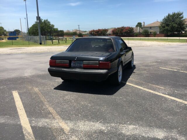 1992 Black Ford Mustang Coupe