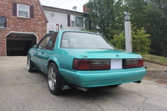 1992 Ford Mustang Coupe