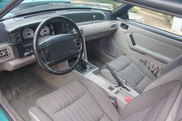 1992 Ford Mustang Coupe