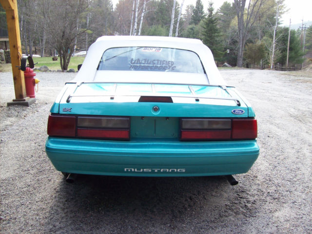 1992 CALYPSO GREEN Ford Mustang Convertible