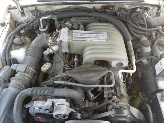 1992 Silver Ford Mustang Hatchback