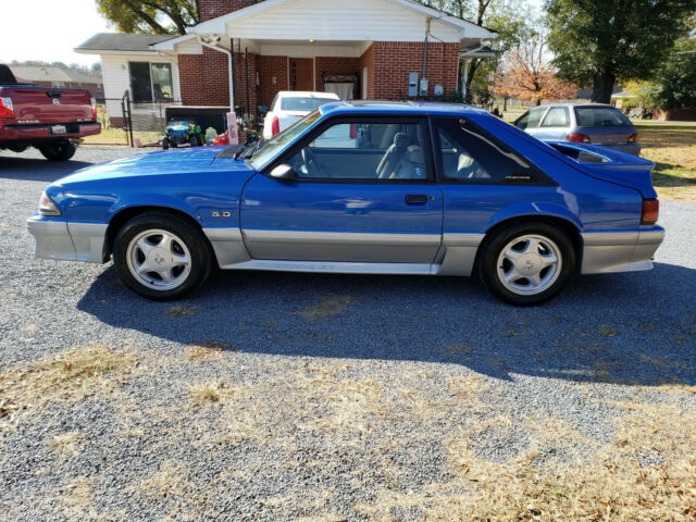 1992 Blue Ford Mustang Coupe