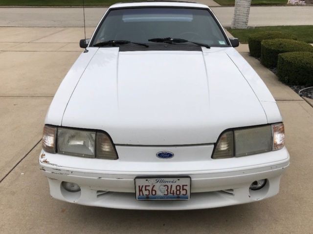 1992 White Ford Mustang Hatchback