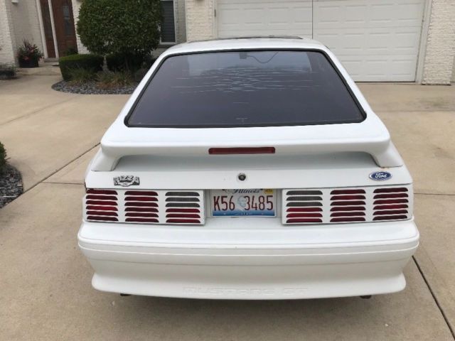 1992 White Ford Mustang Hatchback
