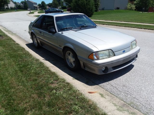 1992 Silver Ford Mustang Hatchback