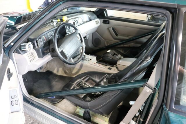 1992 Green Ford Mustang