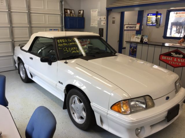 1992 White Ford Mustang Convertible