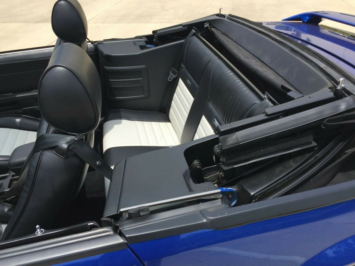 1992 Ford Mustang Convertible