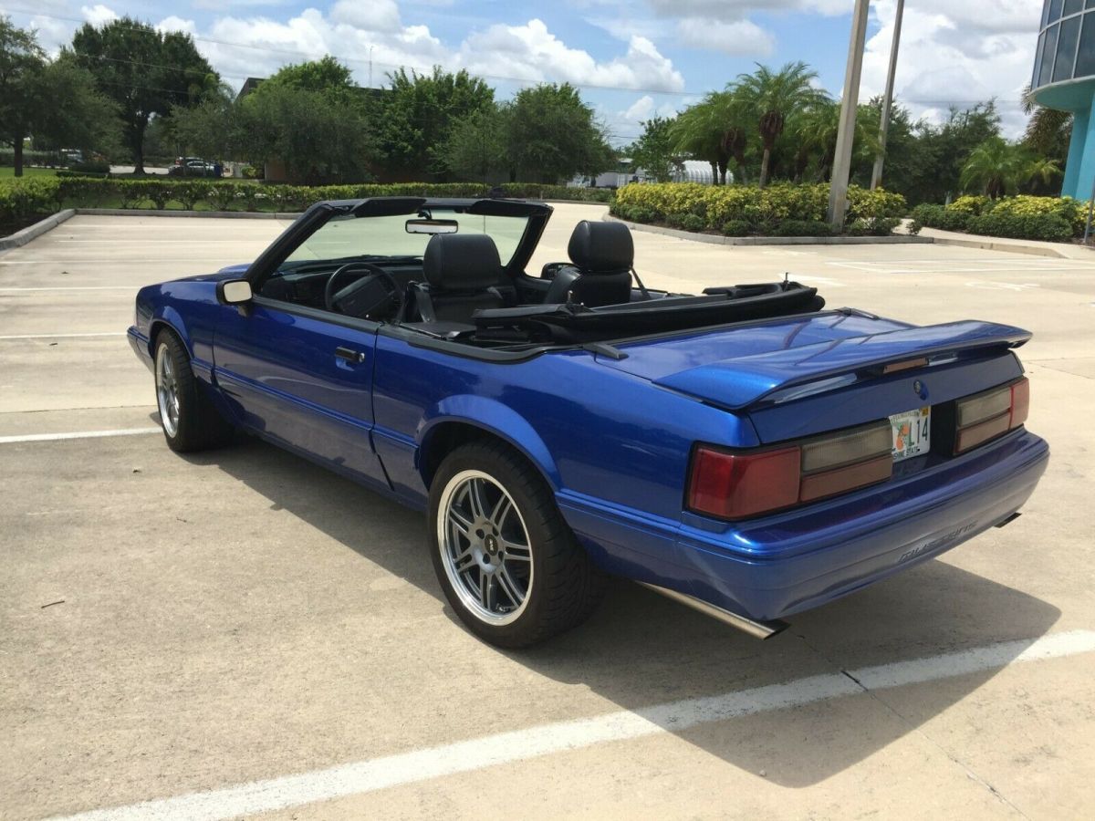 1992 Ford Mustang Convertible