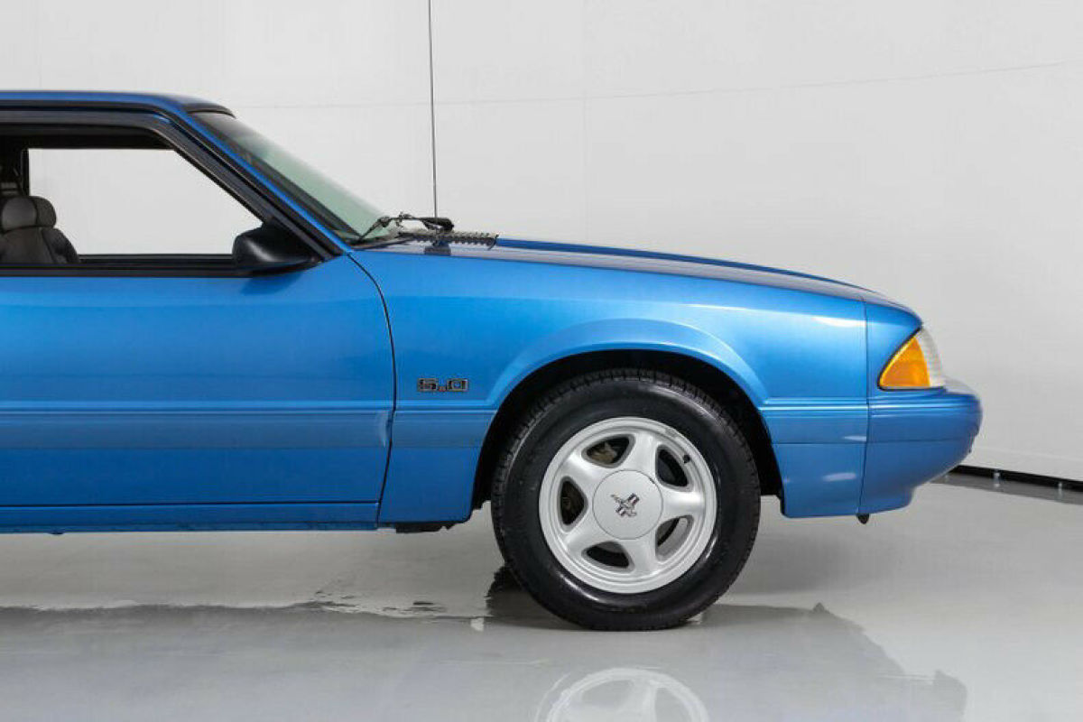 1992 Blue Ford Mustang Sedan