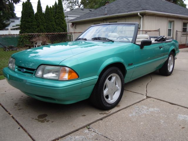 1992 Bimini Blue Ford Mustang Convertible