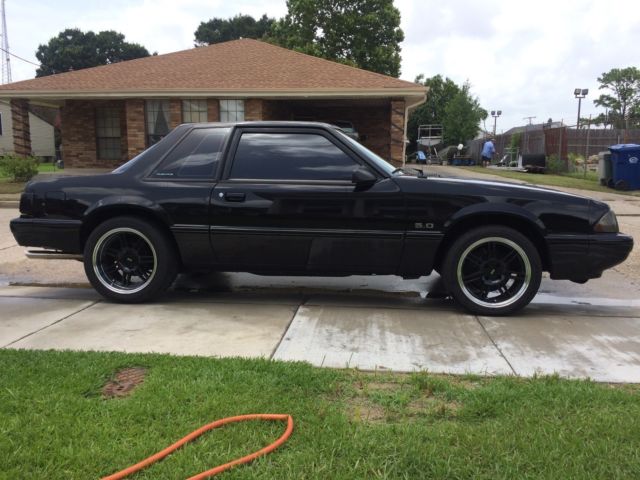 1992 Silver Ford Mustang Coupe