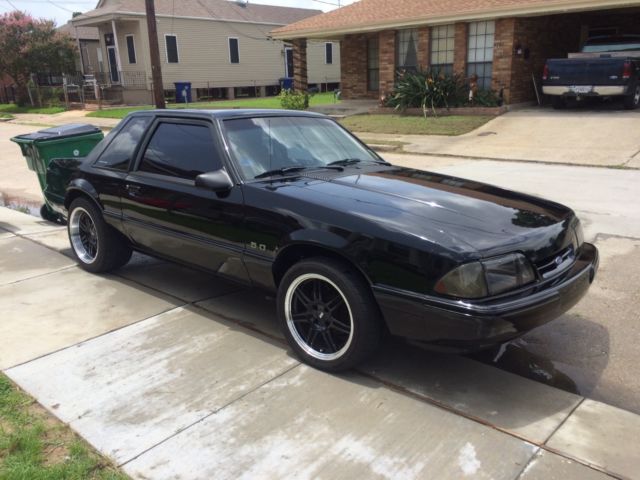 1992 Silver Ford Mustang Coupe