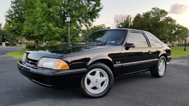 1992 -- Ford Mustang --
