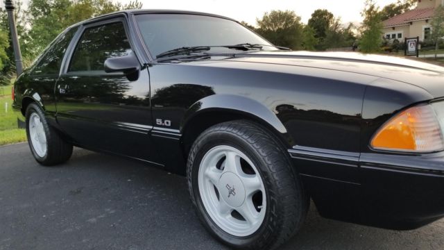 1992 -- Ford Mustang --