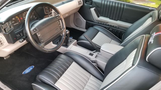 1992 -- Ford Mustang --